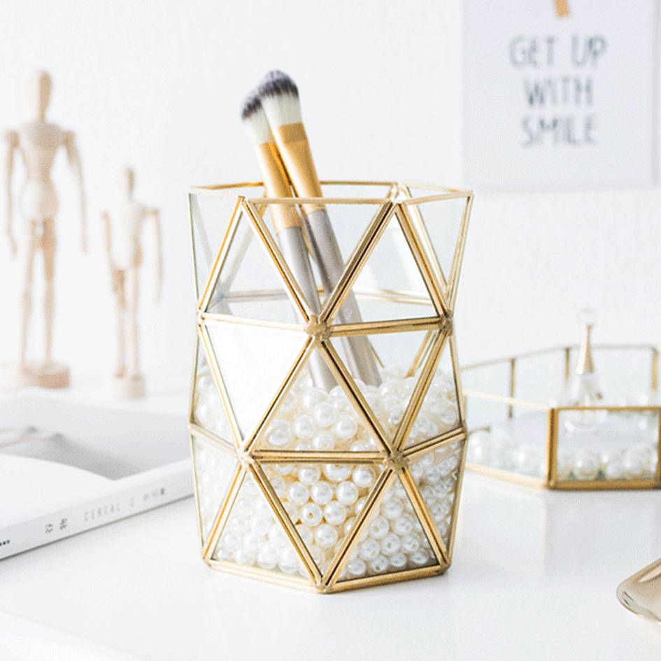 大六角圆柱化妆桌面笔刷桶玻璃透明收纳盒欧式防尘美妆整理架珍珠