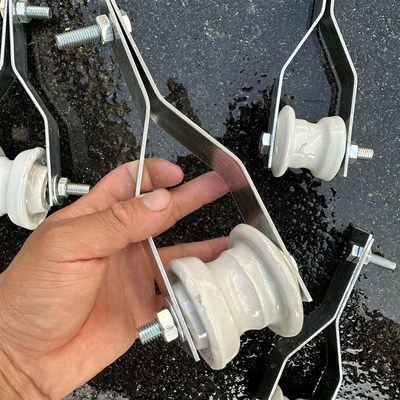 速发电线吊架线缆绝具吊架绝缘子拉线铁板电力支挂工缘瓷瓶瓷珠柱