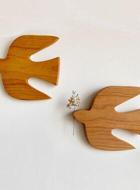 樱桃木鸟挂件墙壁挂饰原木风纯实木装饰手工家居工艺品温馨小燕子