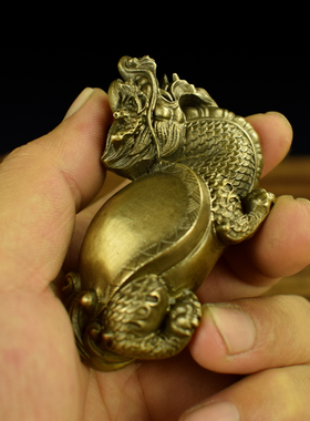热销铜实心龙龟把玩手把件办公桌霸下小摆件茶宠镇纸家居家饰工艺