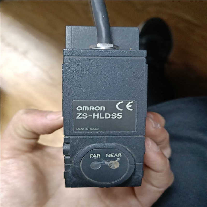 激光传感器ZS- HLDS5 ，件 ,（卡套电子）