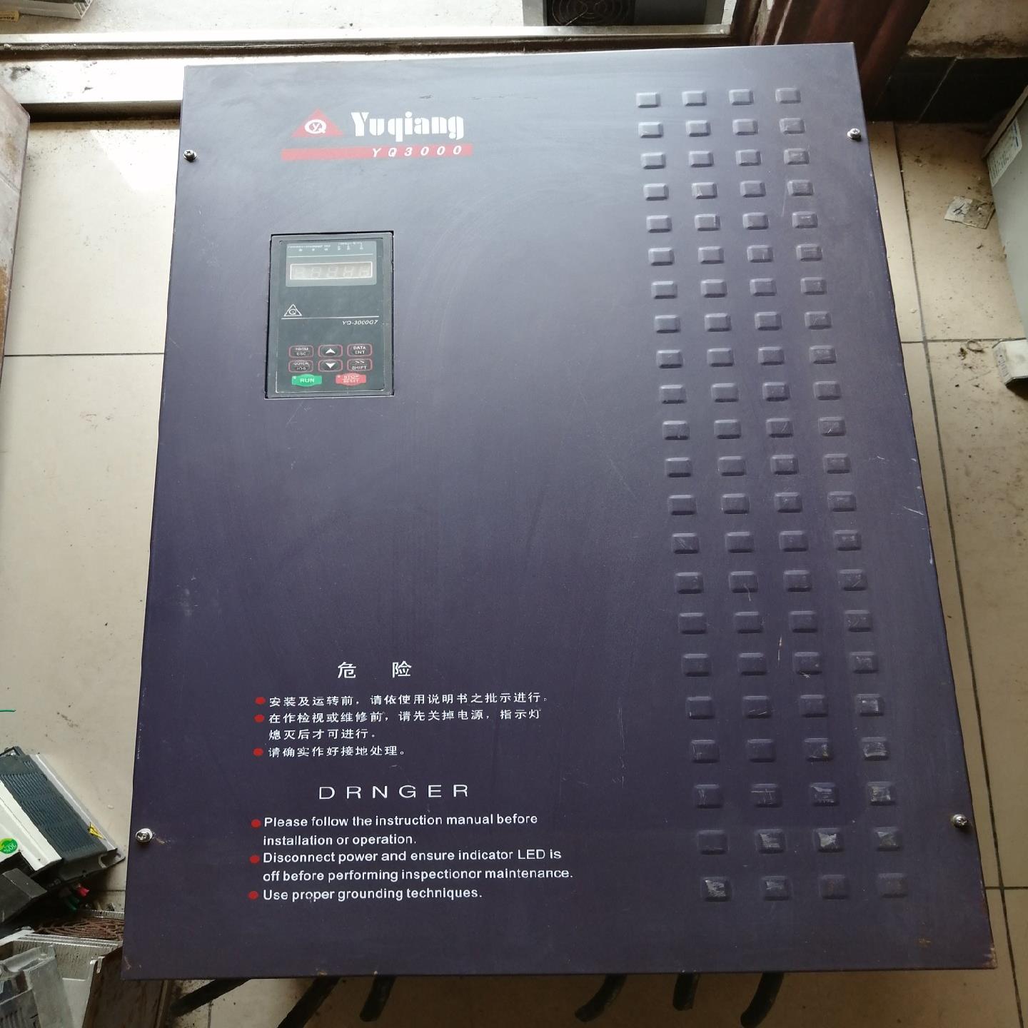 (询价)誉强变频器90/110KW，YQ3000G7-4090G/1