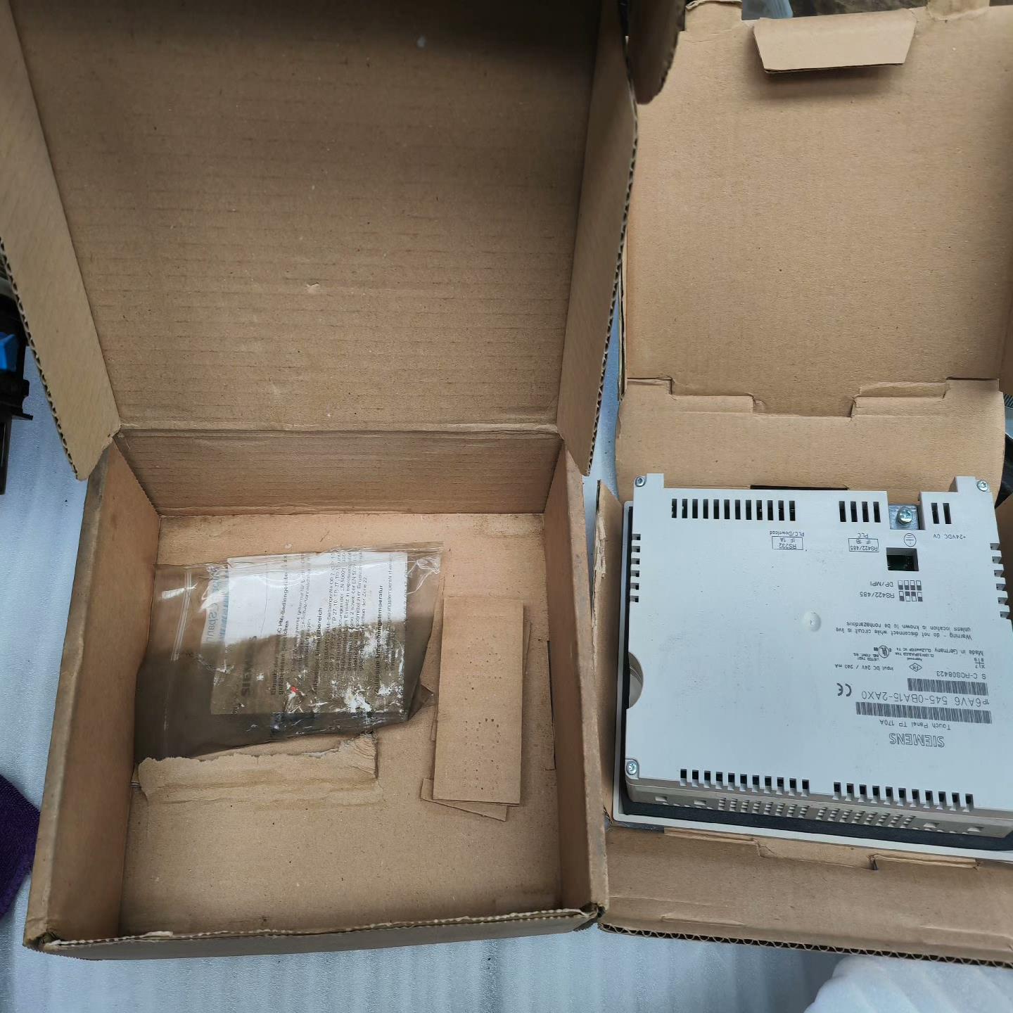 议~西门子触摸屏  6AV6 545-0BA15-2AX0