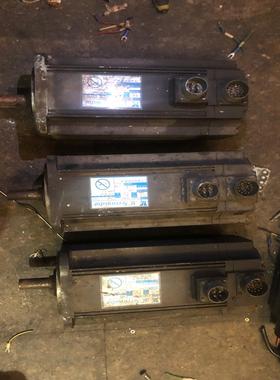 安川伺服电机USAMED-06MA2X，功能正常，运费倒付。（憨憨电子）