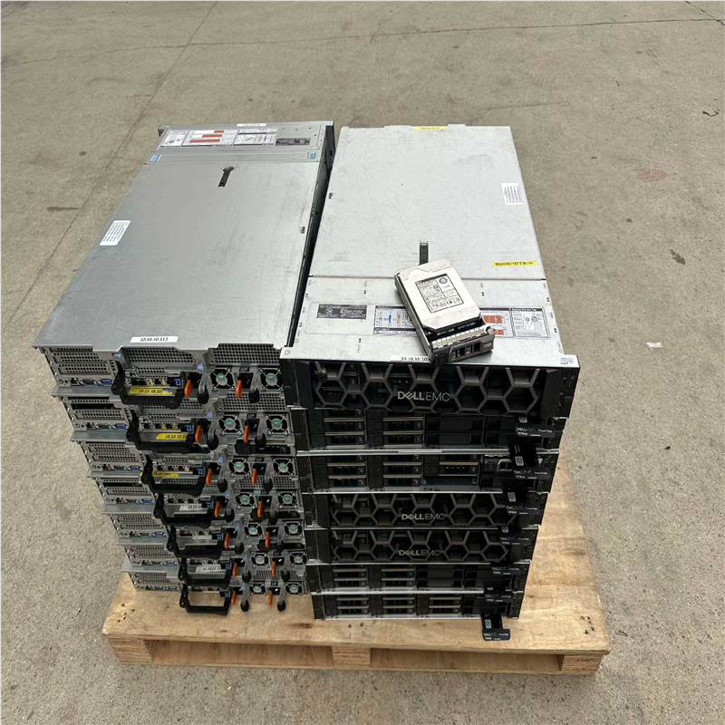 议~r740xd 3.5寸12盘双散热  330卡 单电源