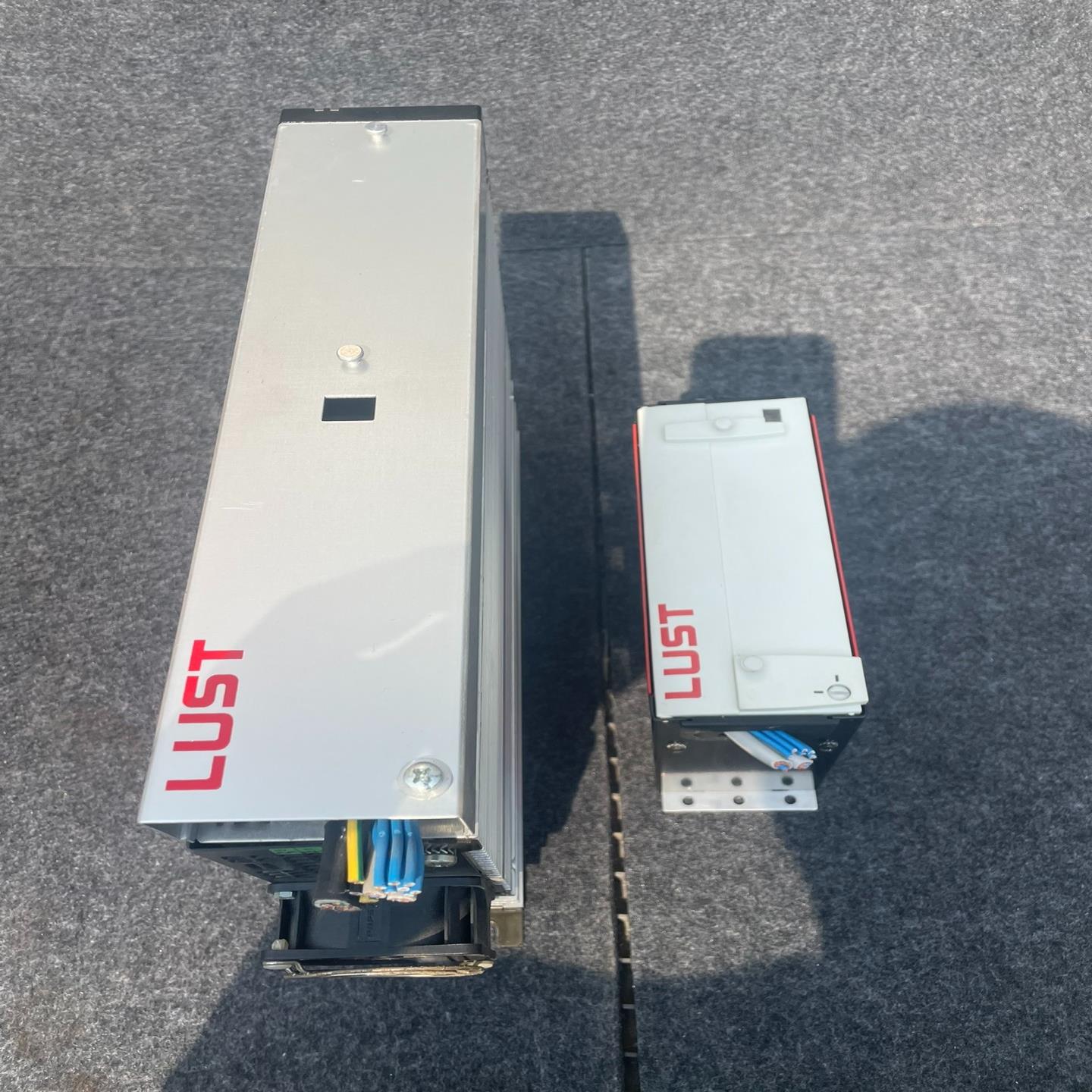 LUST VF1408M驱动器,VF1402S,,拆(gg设备)
