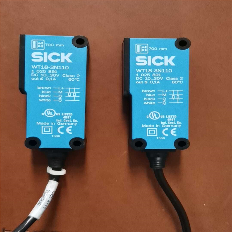 议~SICK西克传感器WT18-3N110，从设备上拆下来的，设