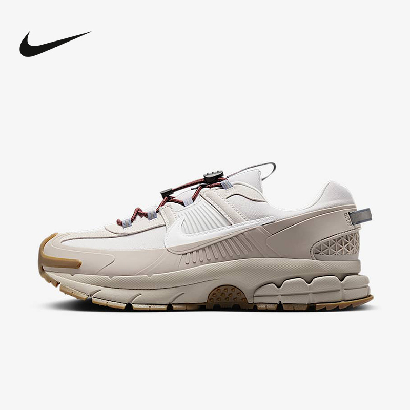 Nike耐克男运动鞋春季VOMERO户外复古跑鞋风拒水老爹鞋HV4294-009