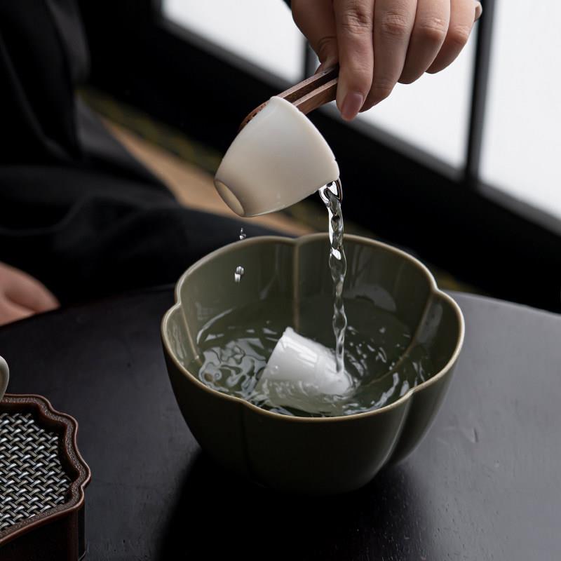窑越建青瓷花瓣水陶瓷茶中式大号功夫茶具洗笔洗越窑青瓷茶渣缸水