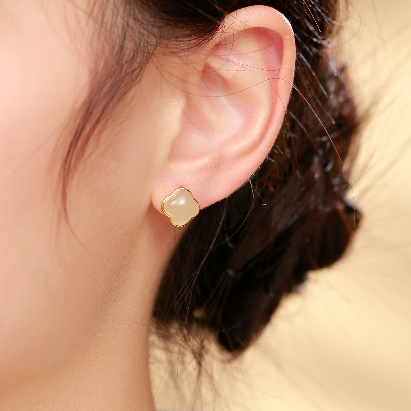 若在江南｜天然和田玉耳钉四叶草纯银耳饰新中式高级感送节日礼物