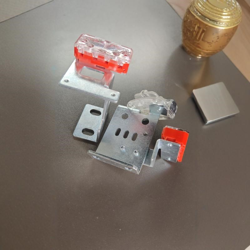 蒂森电梯K400A轿门触点支架