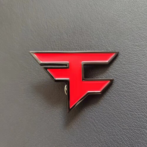 csgo徽章周边战队勋章天禄faze战队nvai金属g2摆件cs2周边胸针