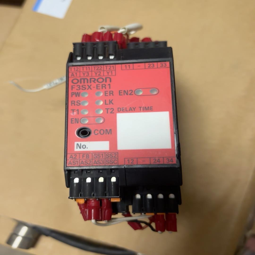 F3SX—ER1-TN60安全继电器 议价！(崽崽配件）