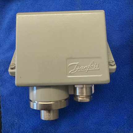 DANFOSS丹佛斯温度开关KPS43 060-312066~议价