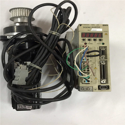 SGDM-04ADA-2.8A-0.4KW安川驱动器一套（憨憨电子）