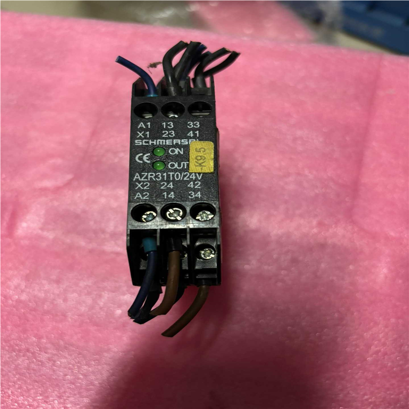 施迈赛继电器 AZR31T0件，成色如图。议价。B5（憨憨电子）