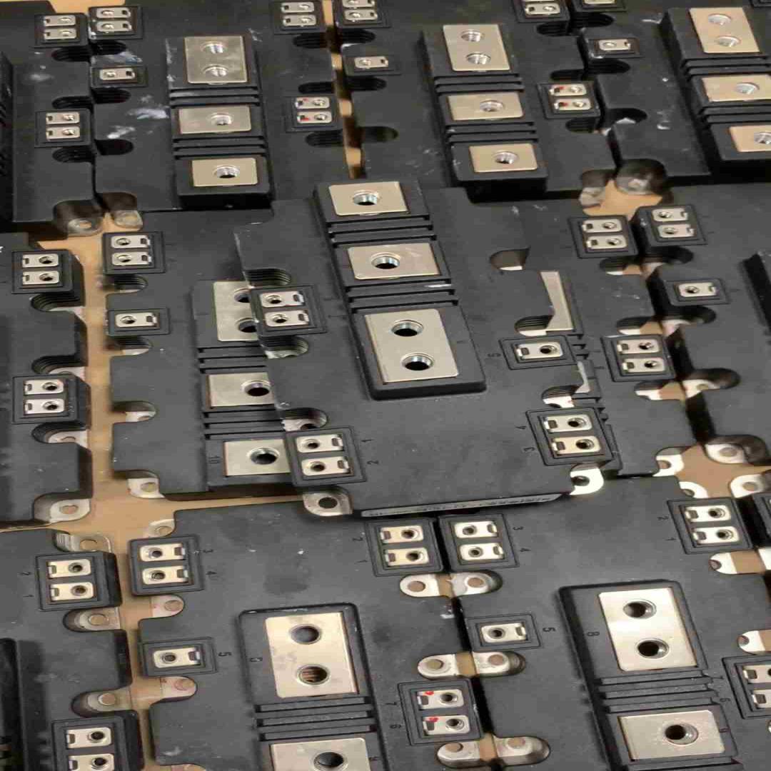 FF900R12IP4充新成色测试单价600议价