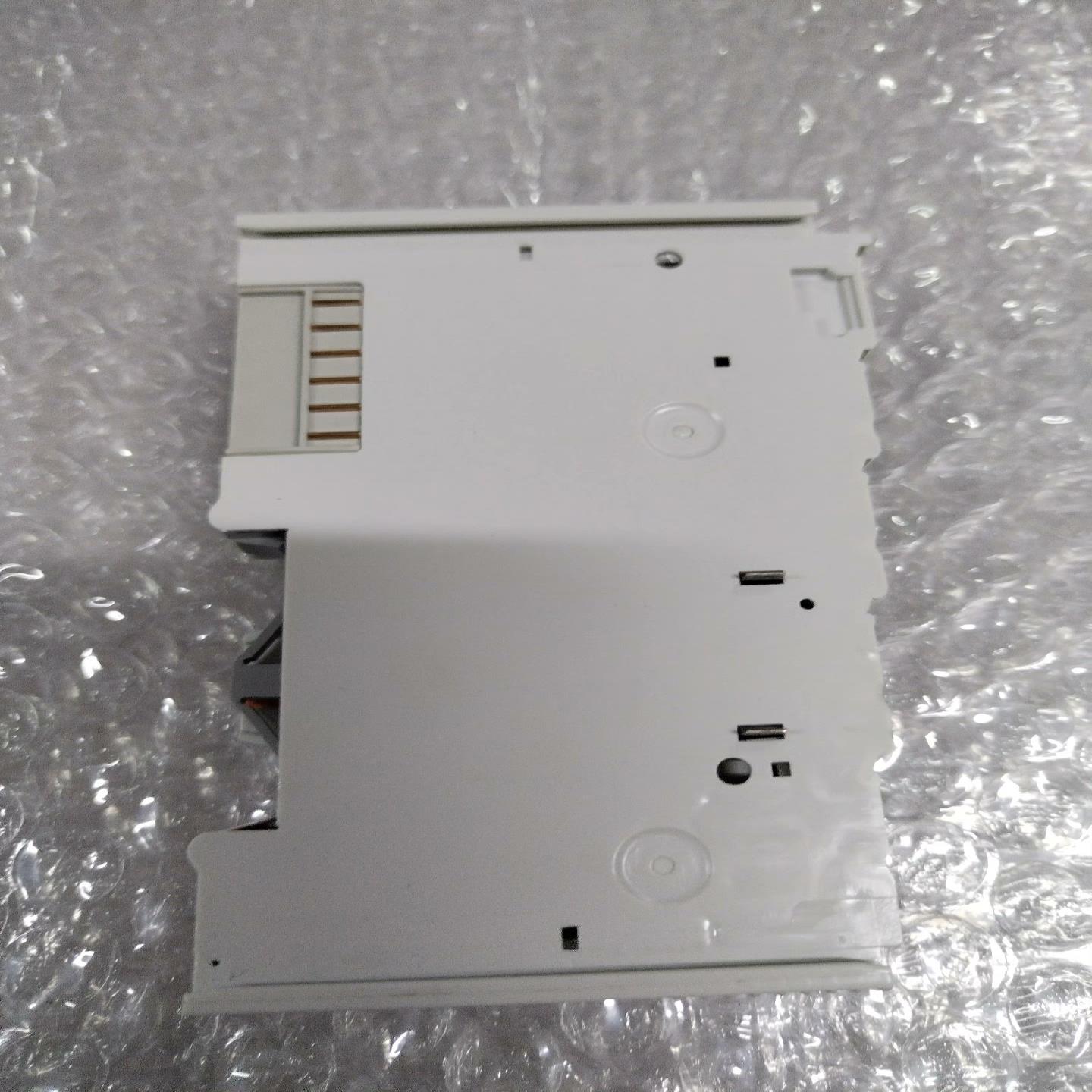 EL2024 倍福模块无包装一个，如图实物，（憨憨电子）