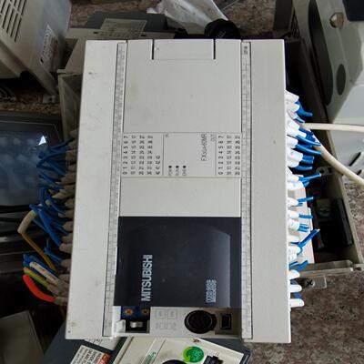 三菱PLC，FX3GA一60MR一CM，拆机成色还行，【议价】