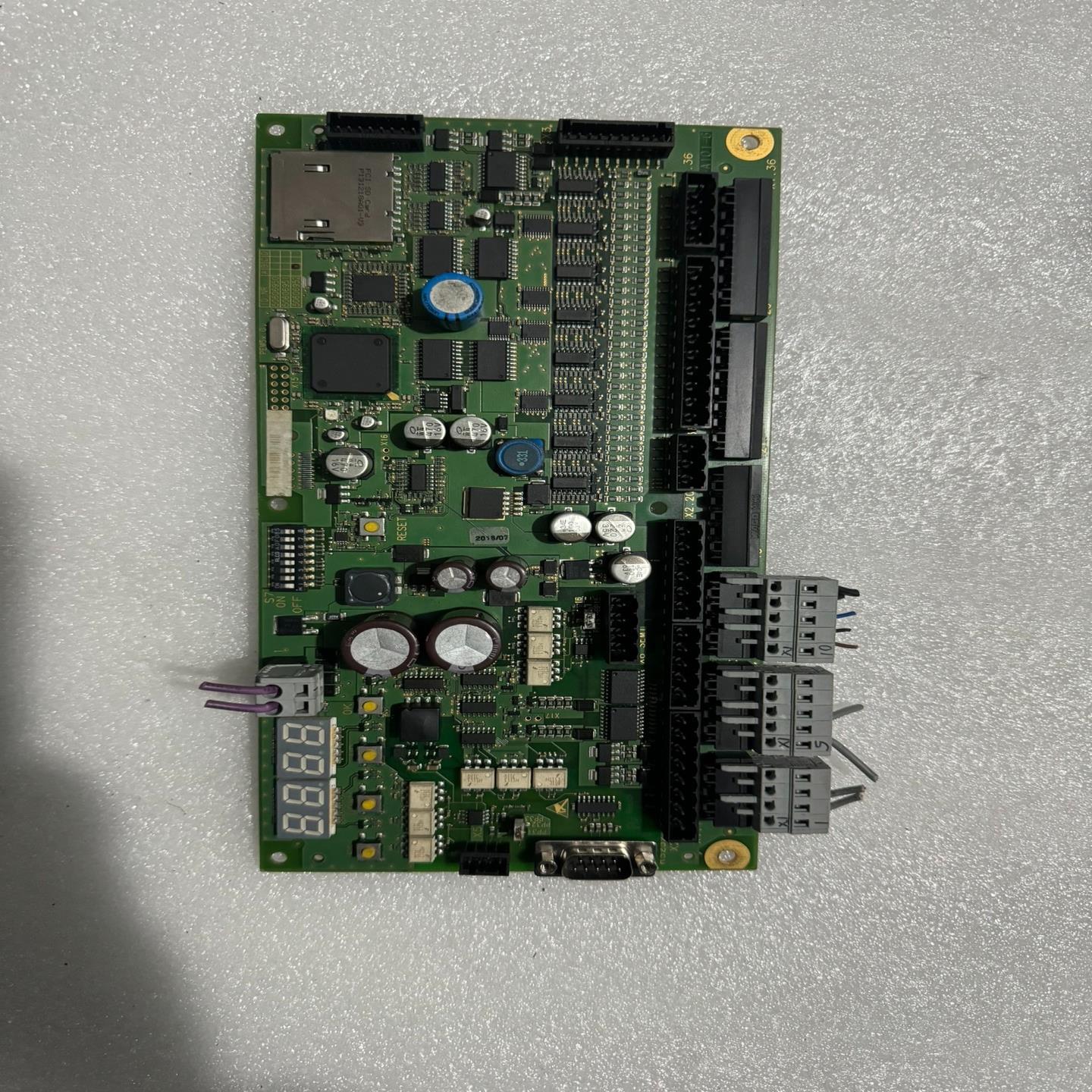 迅达扶梯主板50606952W97238-Q3382-A（基数电子）