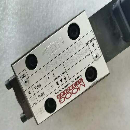 议~MOOG穆格电磁阀WE42P06C21PA0BN/P15，拆