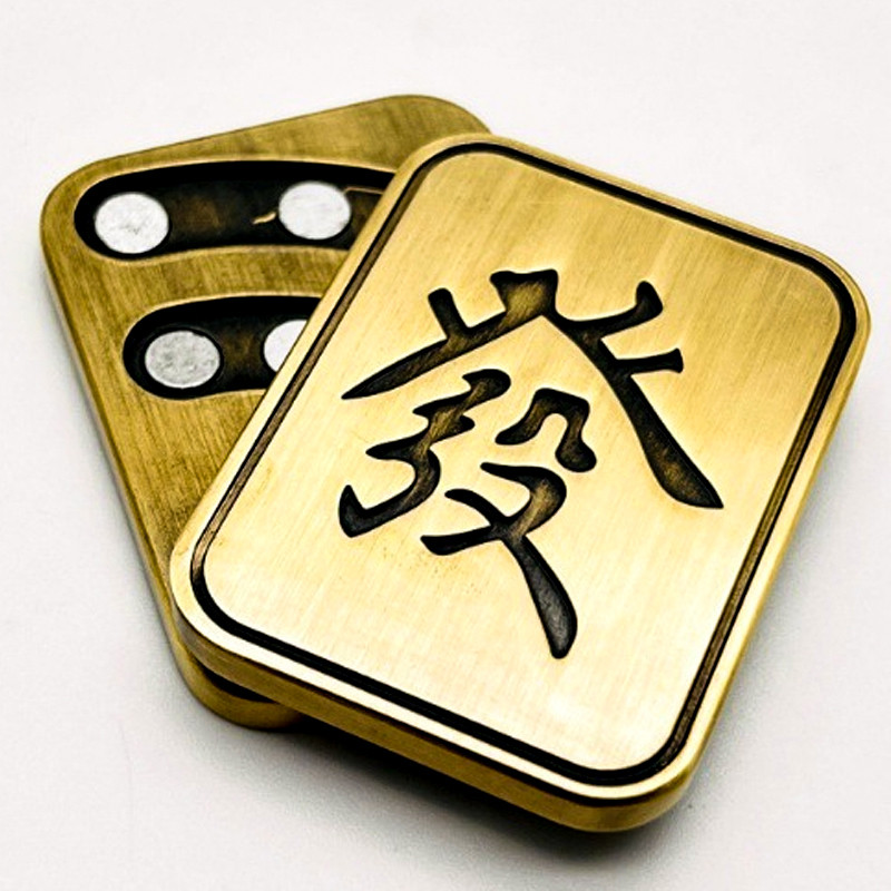 麻将发财扑克啪啪币Edc指尖金属推币AK王金属玩具解压手推