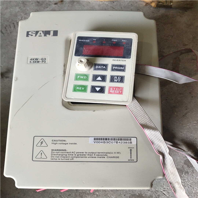 三晶变频器   v004G3/v5R5P3~议价