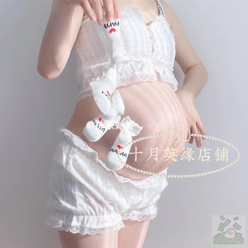 孕妇照衣服在家拍蕾丝裙孕妇摄影拍照写真影楼孕妇照片写服装新款