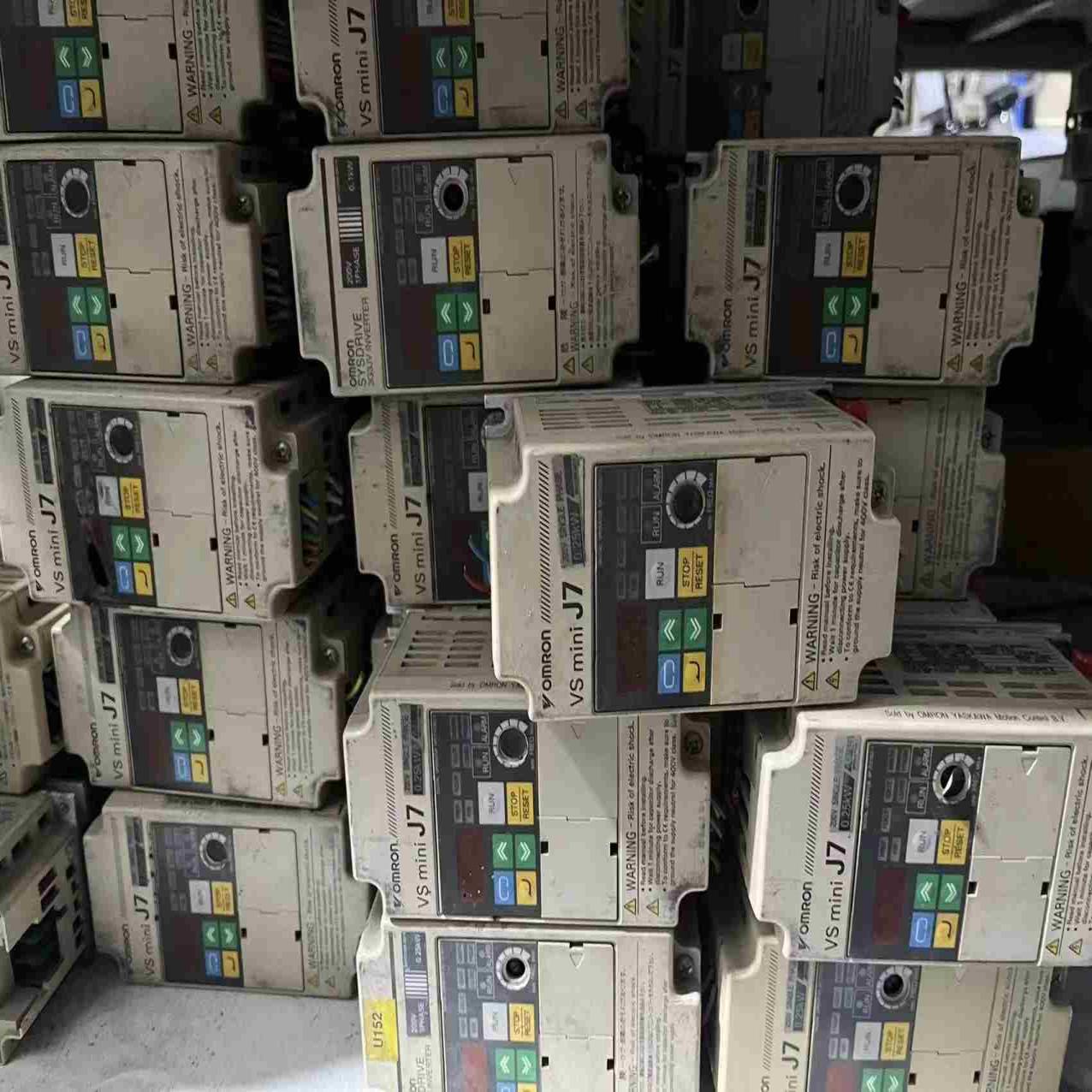 变频器CIMB-J7AZB0P1 CIMR-J7AZB议价