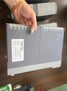 议~优稳模块UW5231底座TU5271 带卡