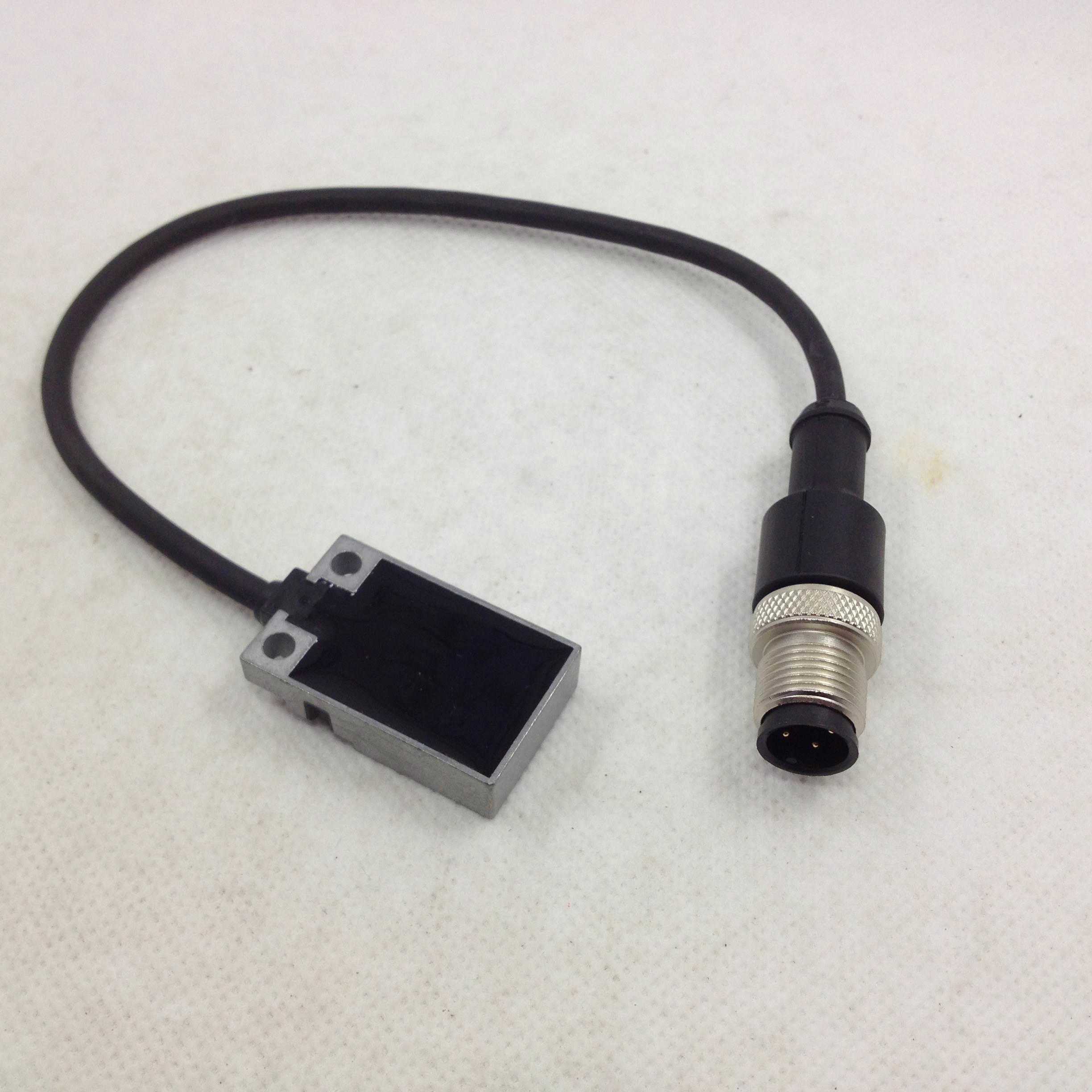 【博创自动化】 巴鲁夫 BALLUFF 磁性开关 BESR01ZC-PAC7~议价