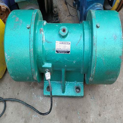 0.75kw振动电动机（耶耶电子）