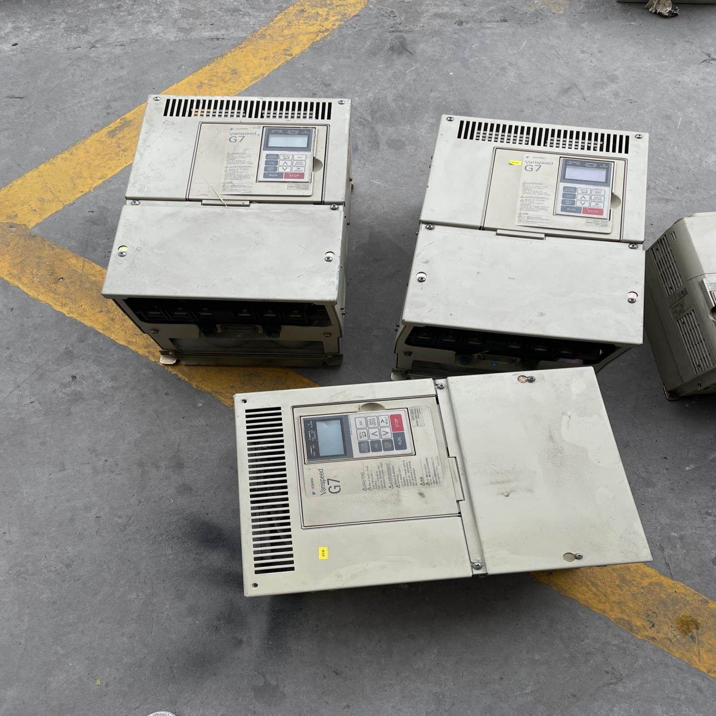 安川G7变频器CIMR-G7A4022 CIMR-G7B40(崽崽配件）