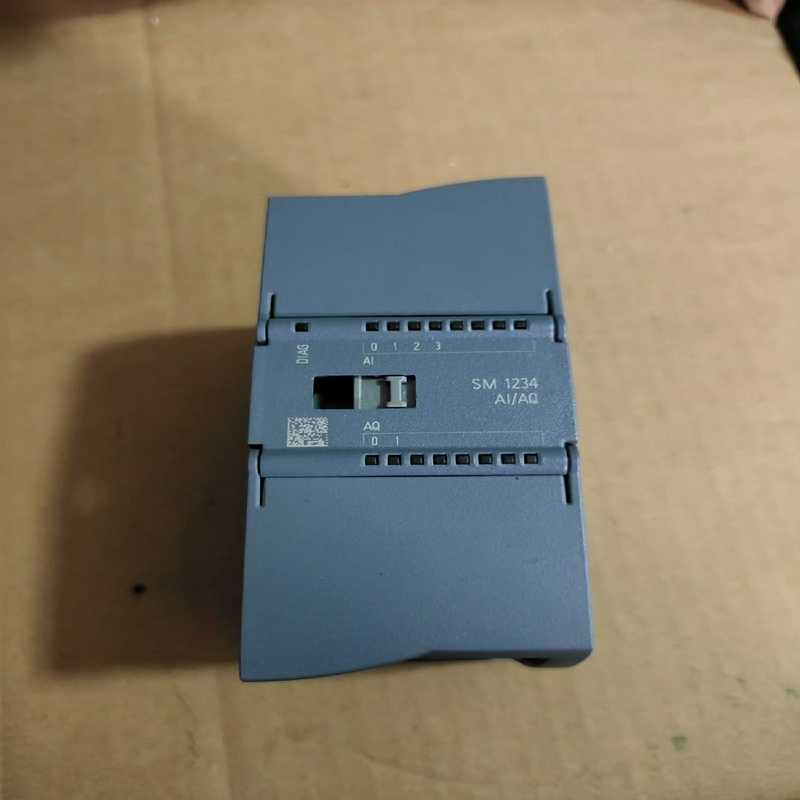6ES7234-4HE32-0XB0  SM1234(崽载电子)
