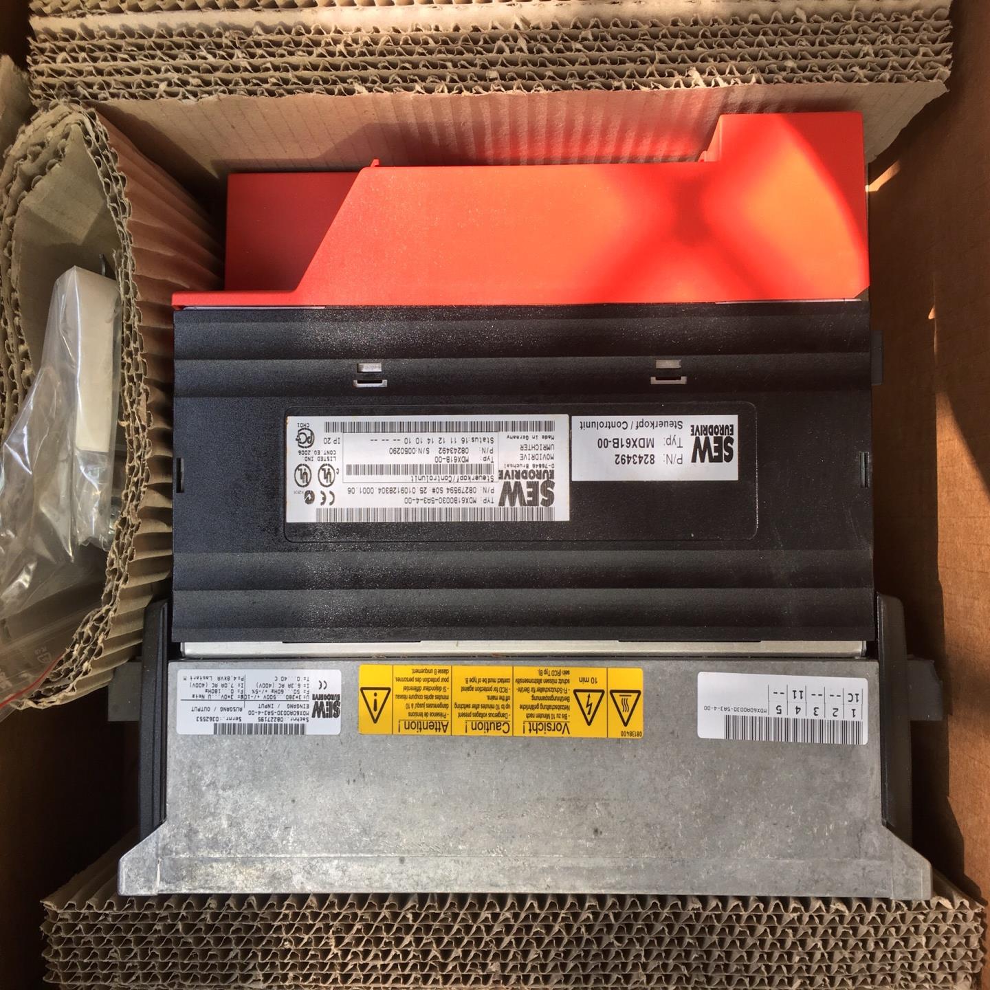 议~MDX61B0030-5A3-4-00 全新SEW伺服驱动器