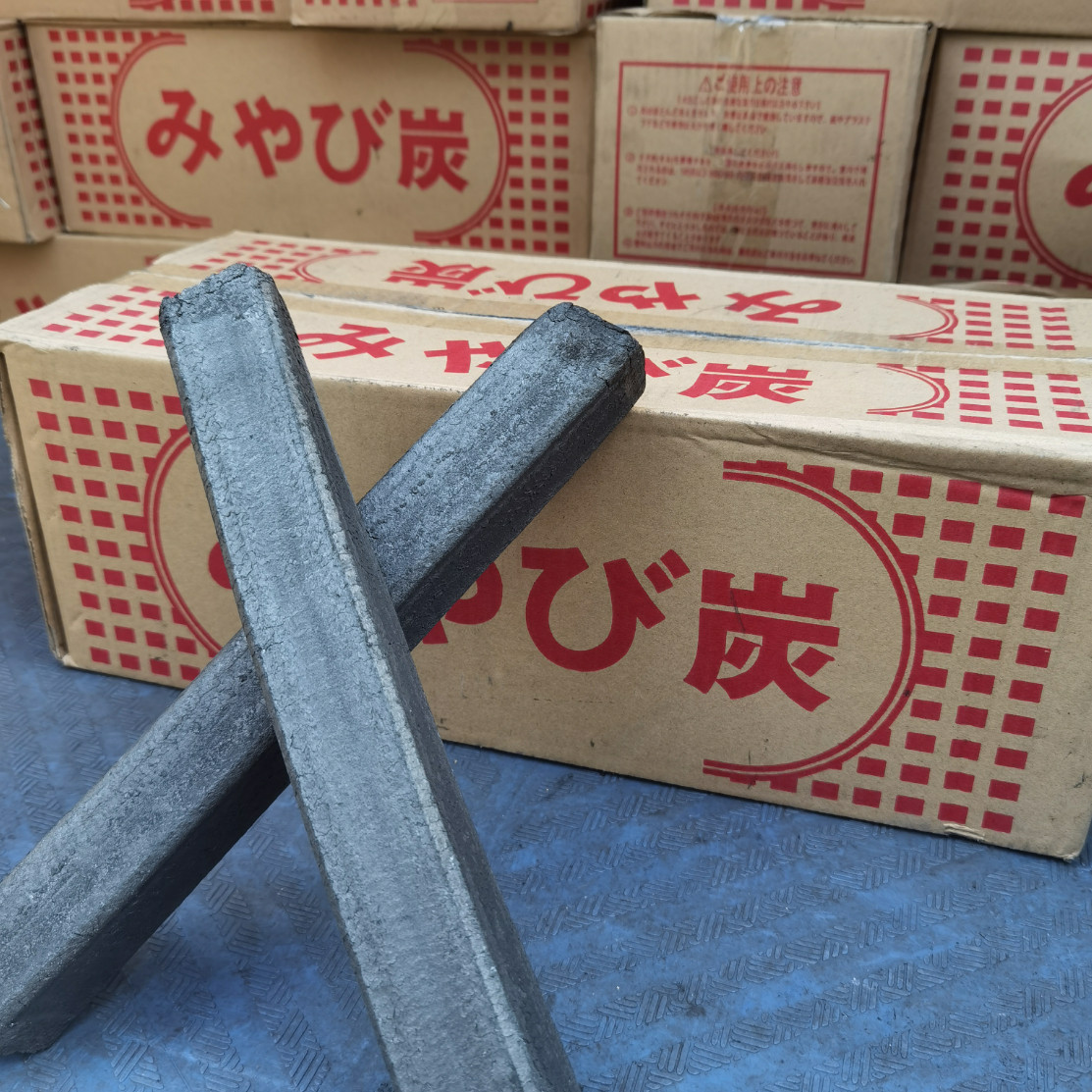烧烤竹炭用室内烟耐烧空心高温木炭烧烤炭专用机制炭竹碳20斤
