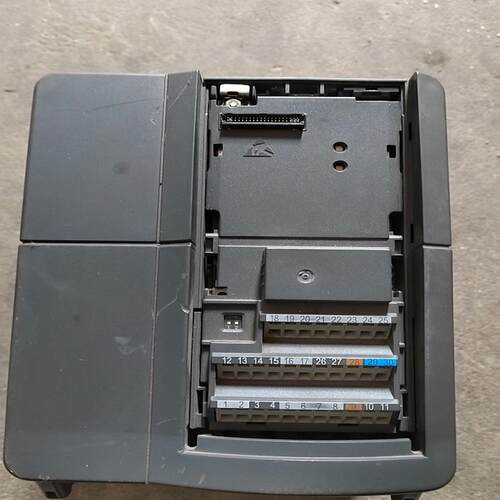 议~西门子变频器M440  6SE6440-2AD22-2BA1