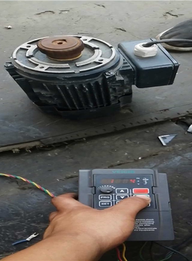 议~伟创变频器AC60E-S2-R75G，1.5kw，380v