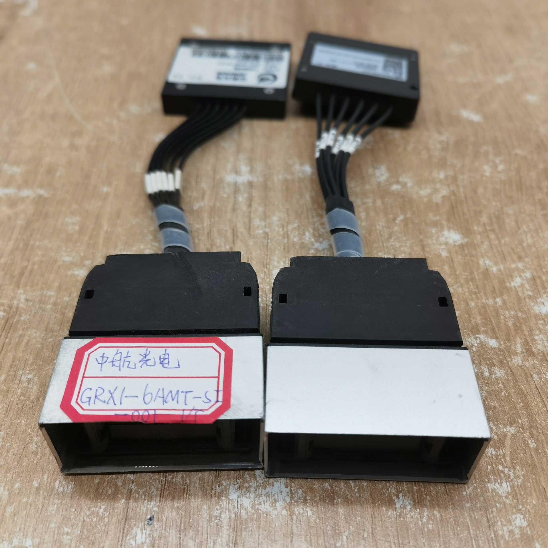 中航光电GRX1-6AMT-SI-001/FOXCONN 3（憨憨电子）