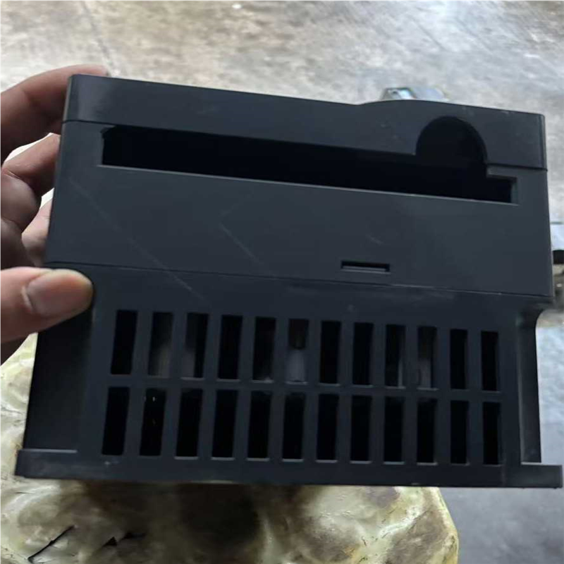 英捷思变频器Y300-YS0150G3一台15kw 38（憨憨电子）