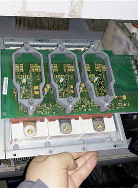 伟肯AB变频器NXP NXS触发板驱动板PC00525  PC00526带613GB123CT~