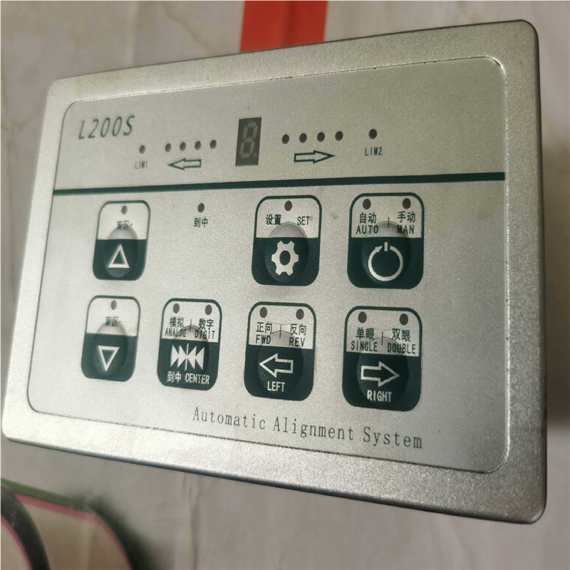 议~AC220v交流同步纠偏控制器