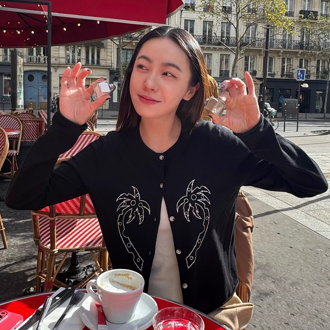 CHYEESEZHOU椰树线绣天丝针织衫