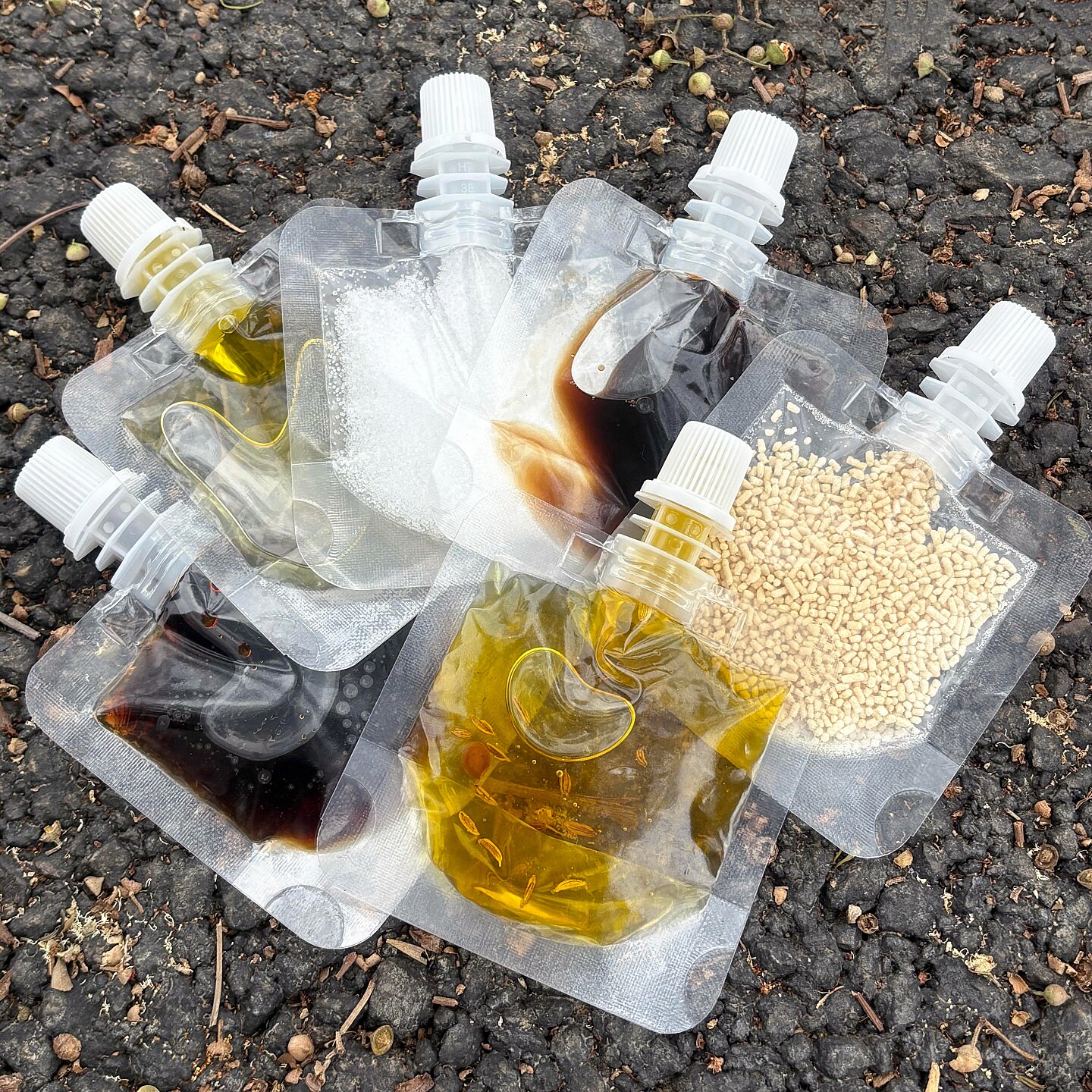 户外露营调料收纳袋收纳包调味品收纳盒可携式套装分装密封罐油壶