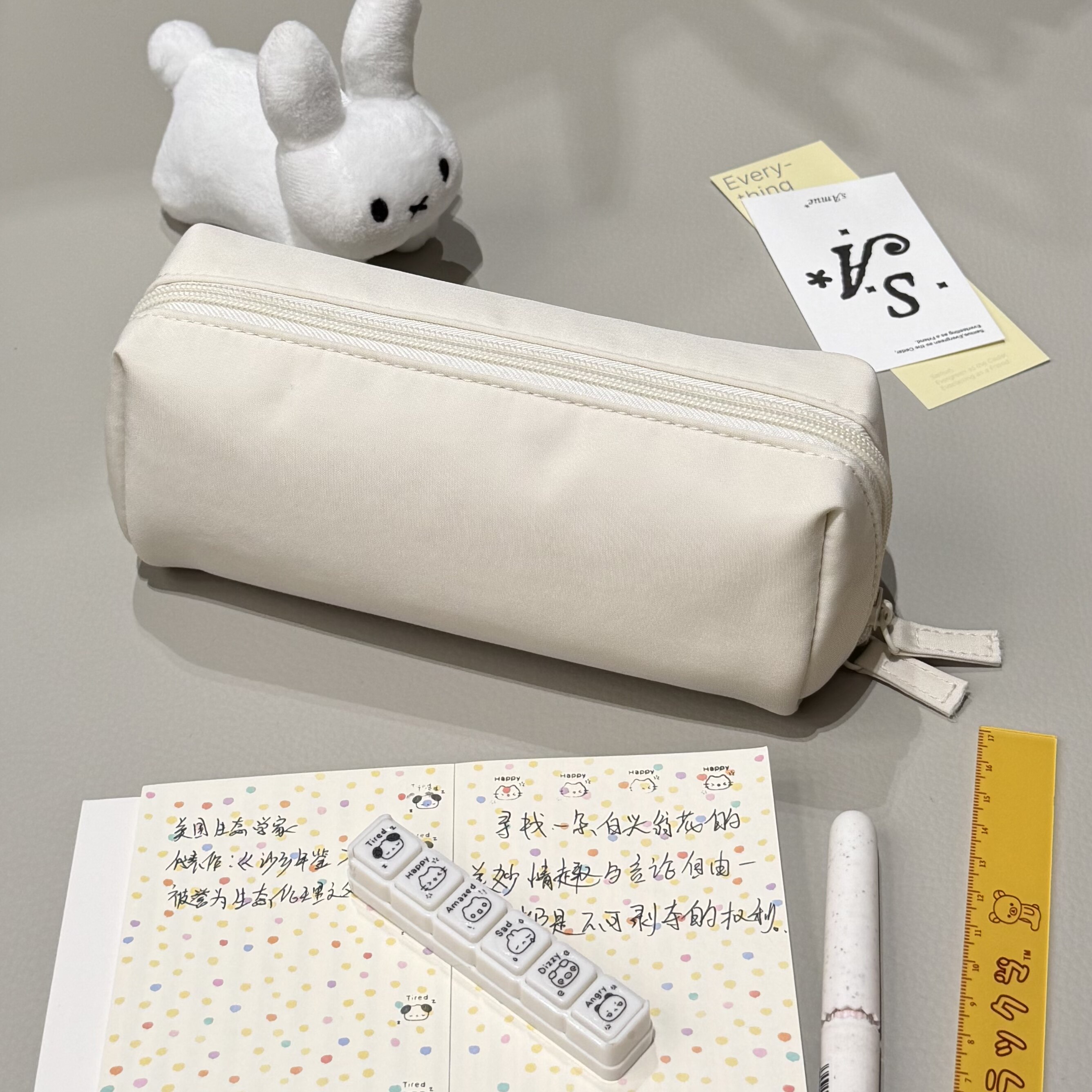 简约ins奶油笔袋大容量奶fufu学生收纳袋纯色高颜值文具开学用品