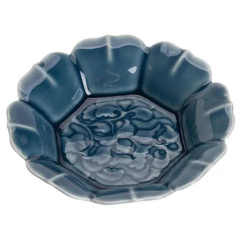 中式小吃碟糕点盘缠枝纹浮雕干果碟盘茶点盘小号果盘莲花茶食