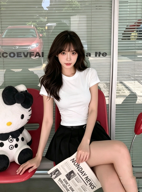 白色修身短袖t恤女2026新款夏季正肩上衣设计感独特漂亮小衫穿搭