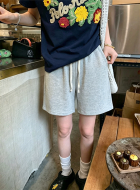灰色运动短裤女夏季2026新款薄款宽松直筒休闲中裤百搭阔腿五分裤