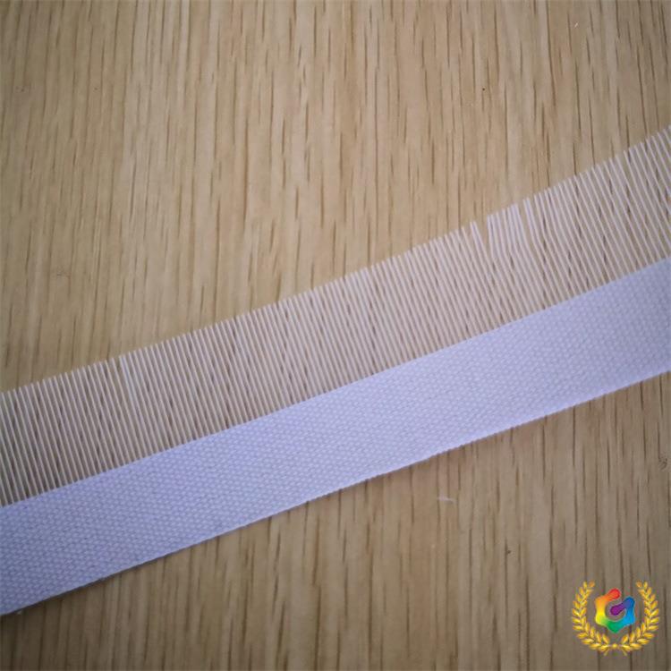 ?模板机覆胶马尾衬 卷边衬 鱼刺 不干胶自贴针毯针毡 服装模板耗