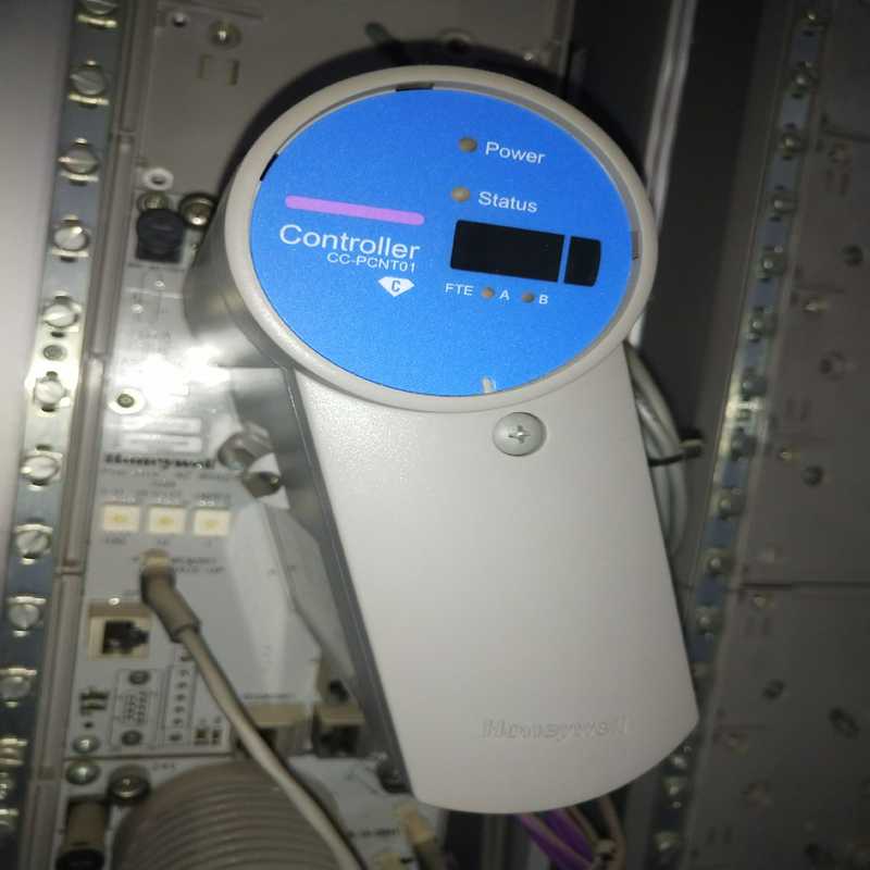 议~CC-PCNT01模块20年的，底座，CC-TCNT